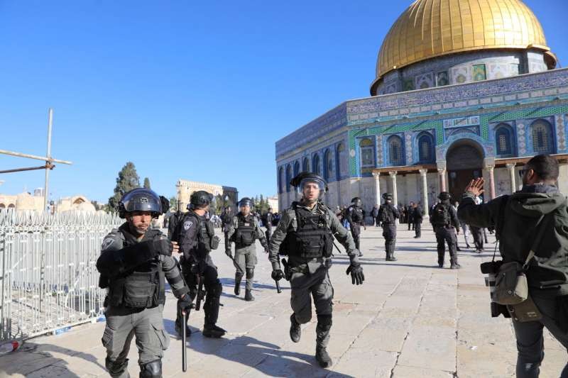 以色列安全部隊在位於耶路撒冷老城的阿克薩清真寺。