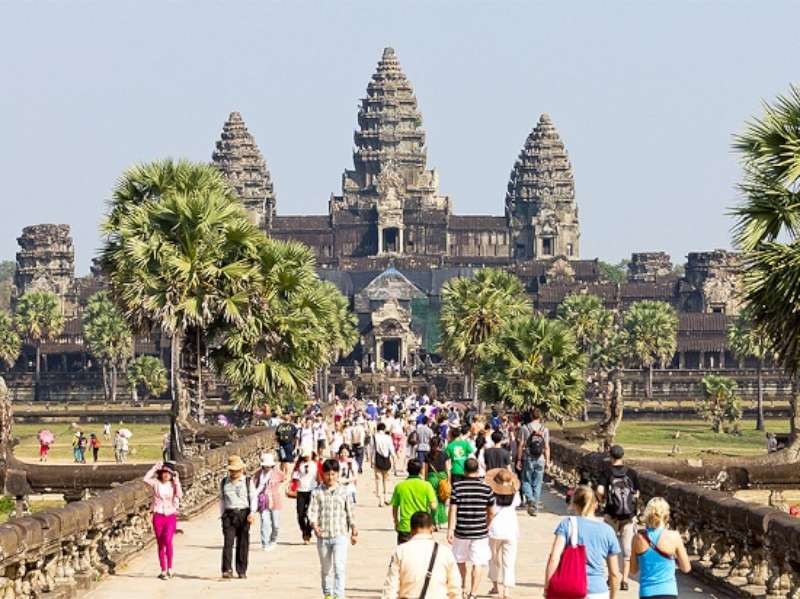 暹粒省預計2025年吸引750萬人次外國遊客。