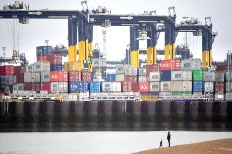菲力克斯托港爆發大規模罷工，可能將導致超過8億美元的貿易中斷。