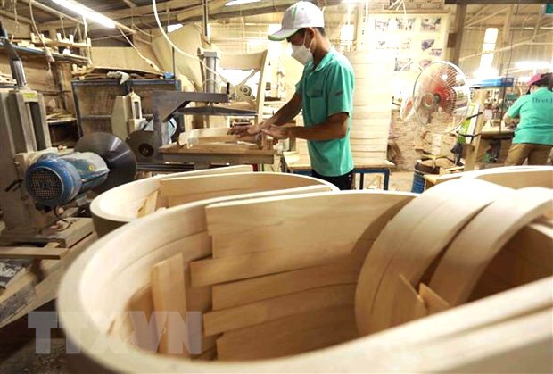 在平陽省生產出口木製傢具。