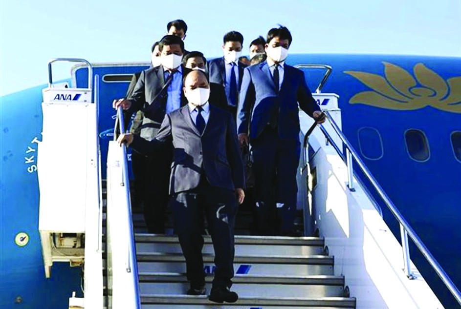 越南國家主席阮春福抵達東京羽田機場。