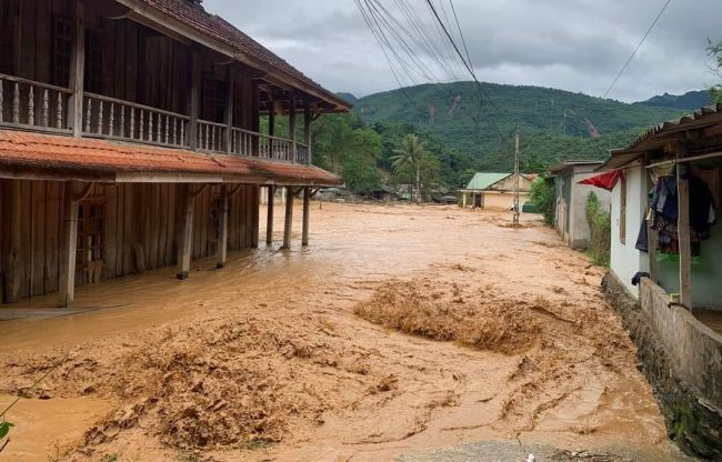 乂安雨洪造成 1.2 萬億元損失。（圖：俊瓊）
