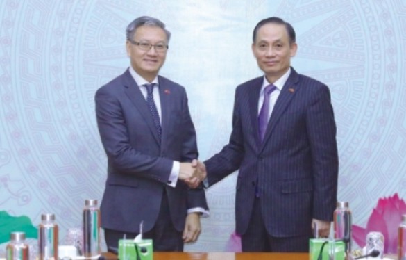 越南与老挝加强特殊友好关系