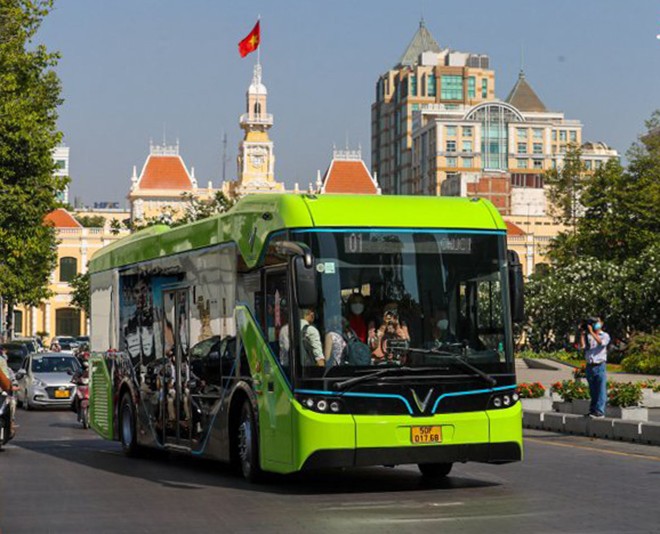 发展电动巴士将是有效向绿色转型。