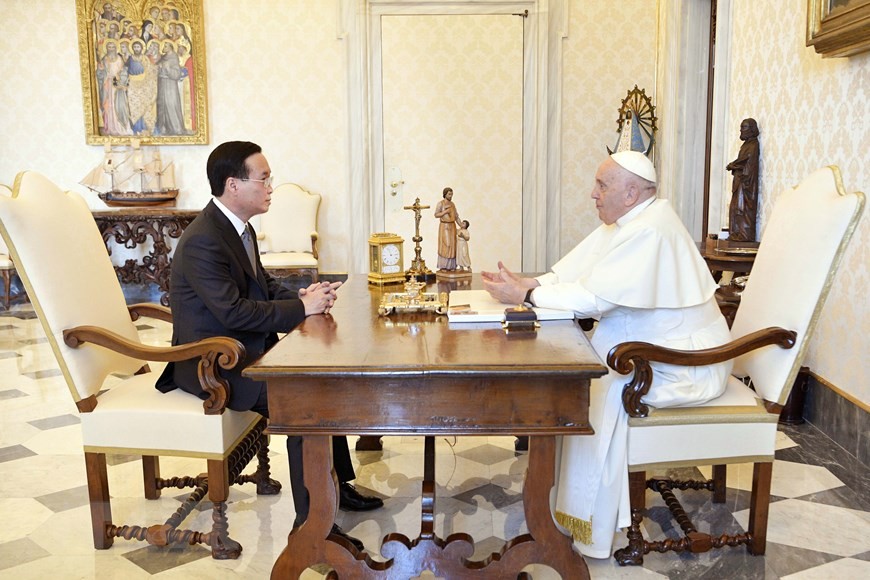 国家主席武文赏去年拜访梵蒂冈教皇方济各。