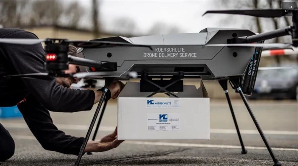 德推出首个全自动无人机送货服务