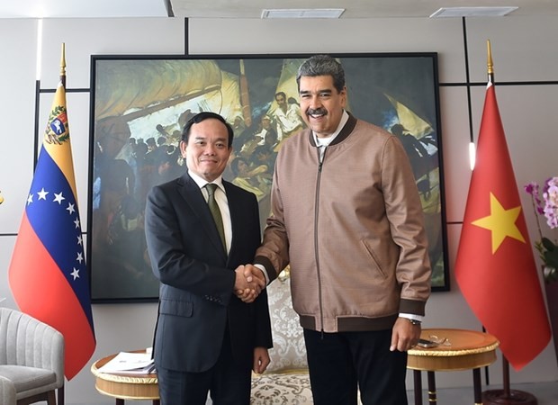 越南政府副总理陈留光与委内瑞拉总统尼古拉斯‧马杜罗‧莫罗斯。