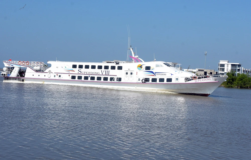 Tàu cao tốc Superdong chính thức đưa vào hoạt động tuyến tàu cao tốc đường biển từ huyện Phú Quốc - Nam Du. Ảnh: VĨNH THUẬN