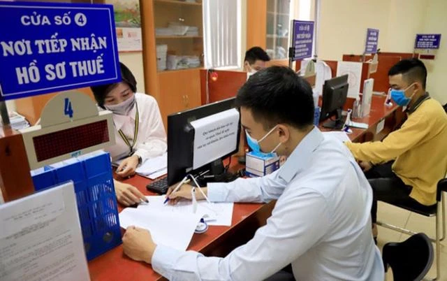 Năm 2023, dự toán thu NSNN ngành thuế được giao là 1.373.244 tỷ đồng. Ảnh minh họa