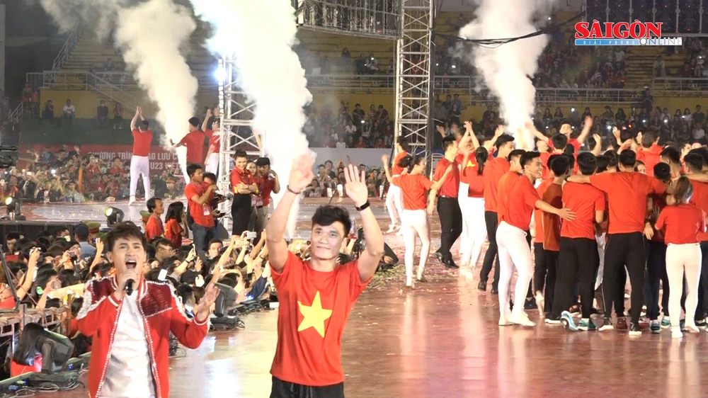 TPHCM: Biển người chào đón đội tuyển U23 Việt Nam