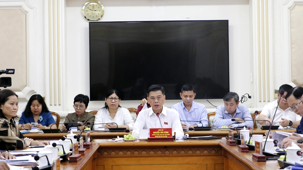 Phó Chủ tịch HĐND TPHCM Nguyễn Văn Dũng chủ trì buổi giám sát