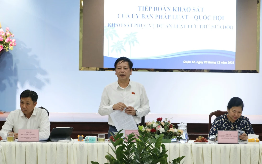 Phó Chủ nhiệm Ủy ban Pháp luật của Quốc hội Nguyễn Trường Giang phát biểu tại buổi khảo sát