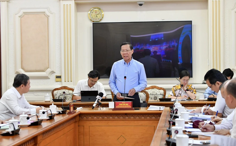 Ngày 1-3, Chủ tịch UBND TPHCM Phan Văn Mãi chủ trì phiên họp nghe báo cáo tiến độ các hoạt động kỷ niệm 50 năm Ngày Giải phóng miền Nam, thống nhất đất nước. Ảnh: VIỆT DŨNG