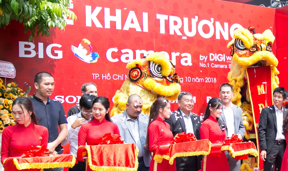 Big Camera by DIGIworld Hà Nội đã chính thức khai trương tại TPHCM