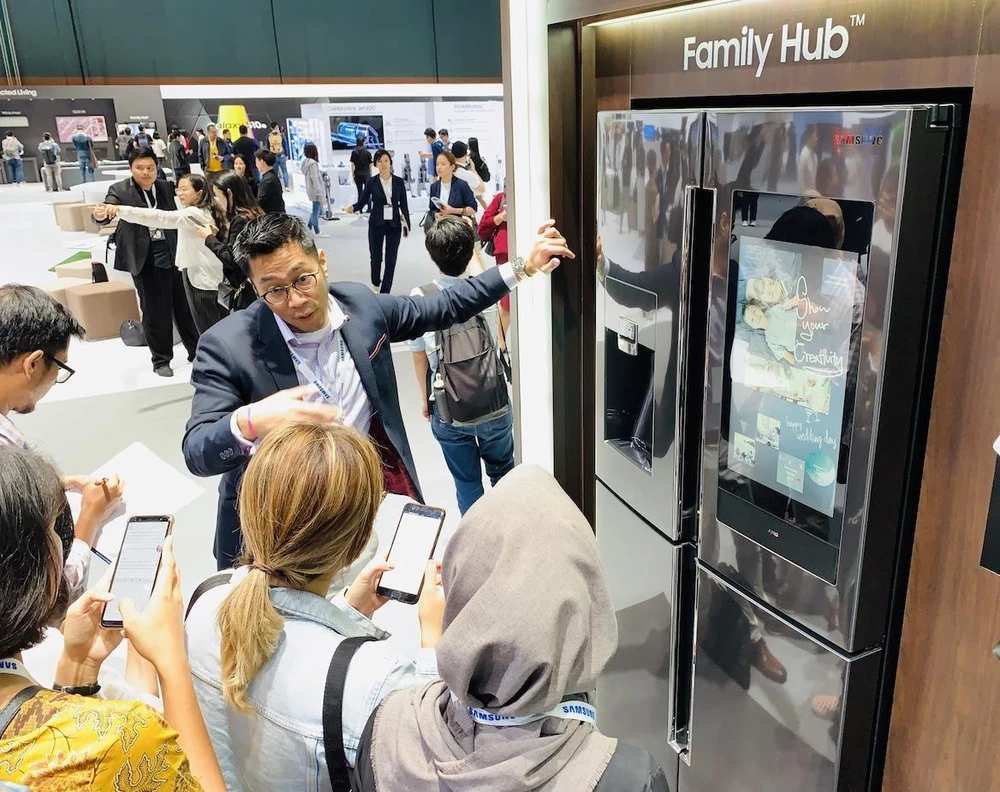 Samsung giới thiệu Tủ lạnh có kết nối Family Hub