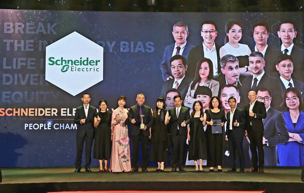 Schneider Electric Việt Nam nhận giải thưởng 