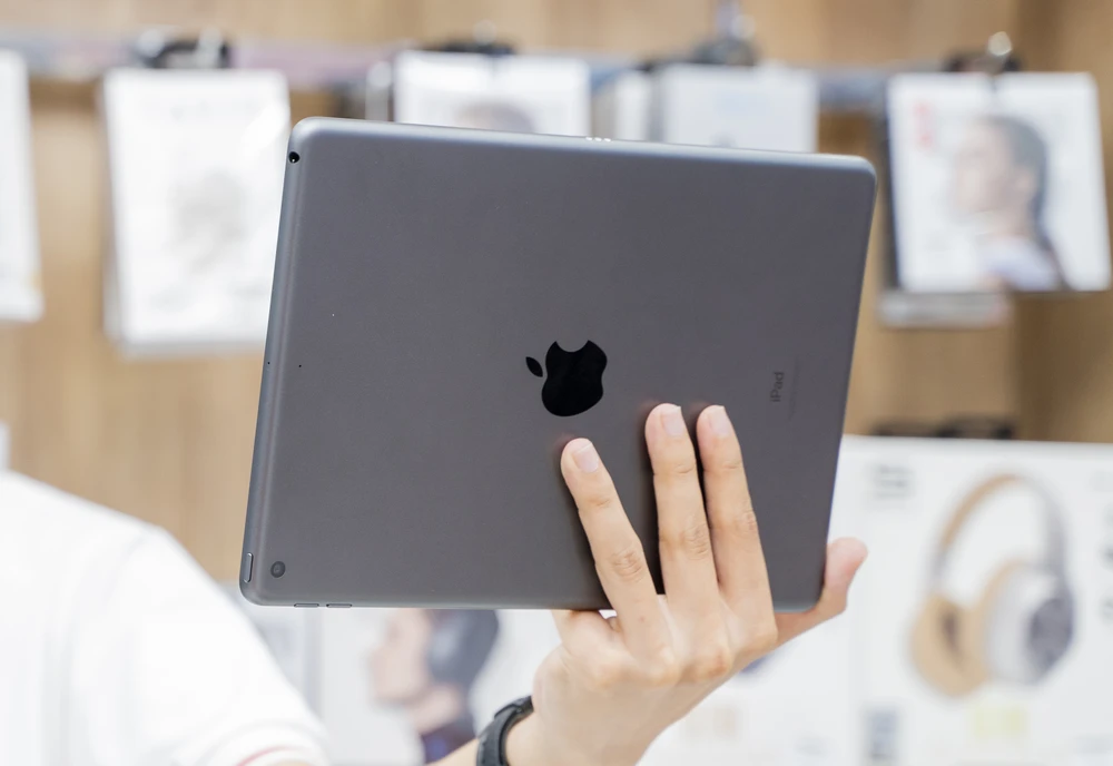 Di Động Việt tung ưu đãi cho iPad, MacBook dịp Back to school