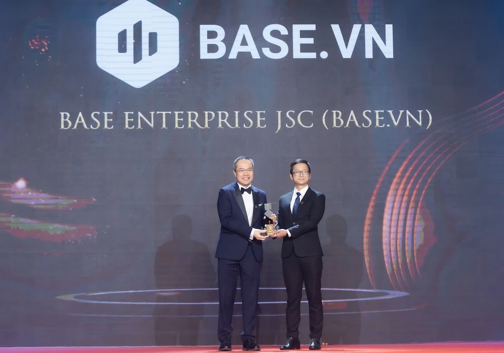Base.vn nhận giải thưởng quốc tế APEA 2023 hạng mục Doanh nghiệp xuất sắc châu Á
