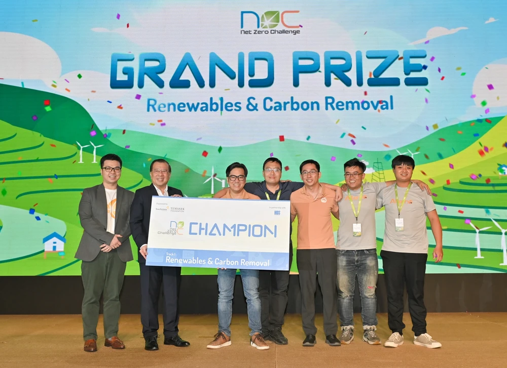 Đội Alterno chiến thắng hạng mục Năng lượng tái tạo và Trung hoà Carbon.