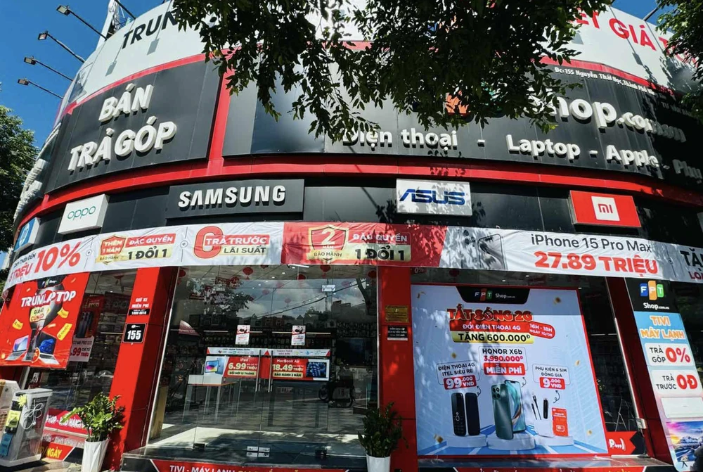 Khách hàng chỉ cần đem điện thoại 2G đến FPT Shop sẽ được áp dụng ưu đãi của chương trình