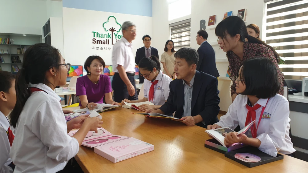 Bộ VH-TT-DL Hàn Quốc khánh thành 3 thư viện tại Nam Định