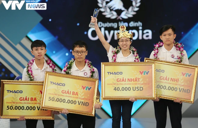 Nguyễn Thị Thu Hằng (Trường THPT Kim Sơn A, Ninh Bình) xuất sắc trở thành nhà vô địch cuộc thi Đường lên đỉnh Olympia 2020. Ảnh: VTV