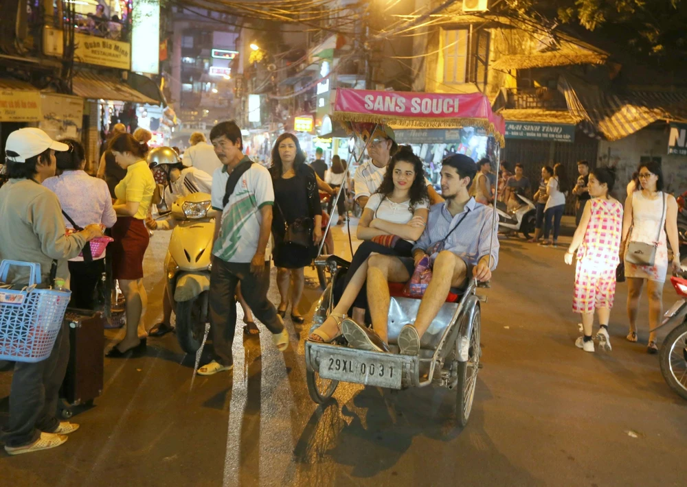 Khách du lịch quốc tế đến Việt Nam trong tháng 7 đạt hơn 1 triệu lượt. Ảnh: QUANG PHÚC