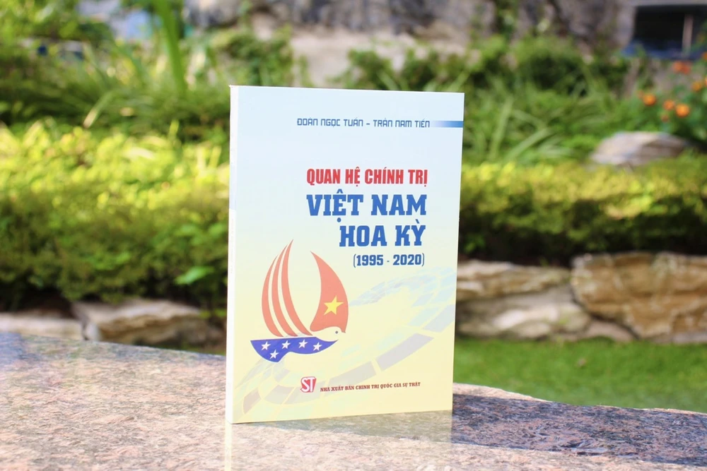 Ra mắt sách về quan hệ chính trị Việt Nam - Hoa Kỳ