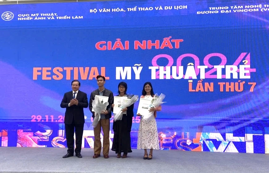 Festival Mỹ thuật trẻ lần thứ 7 trao giải thưởng cho 29 tác phẩm xuất sắc