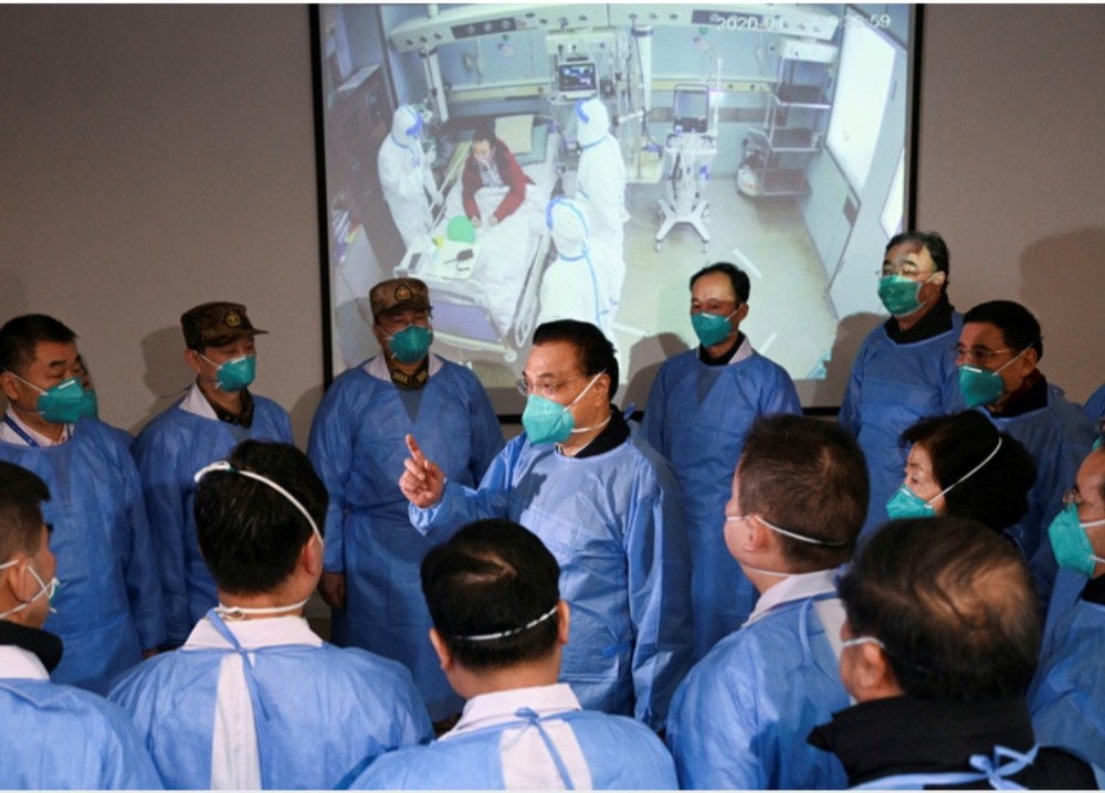 中國總理溫家寶到武漢指導防疫工作。