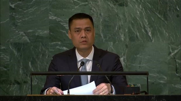 越南常駐聯合國代表團團長鄧黃江大使。
