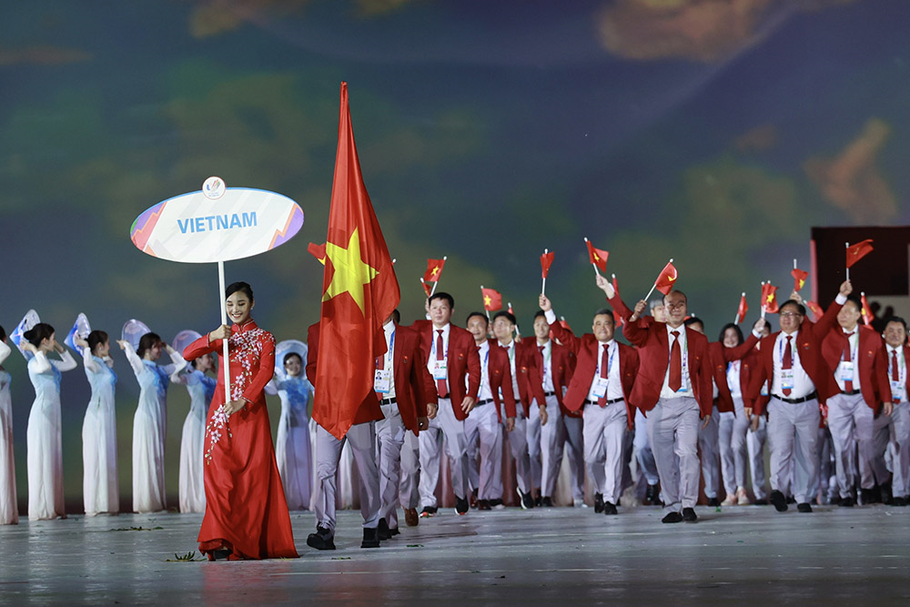 越南体育代表团启程参加第32届东运会