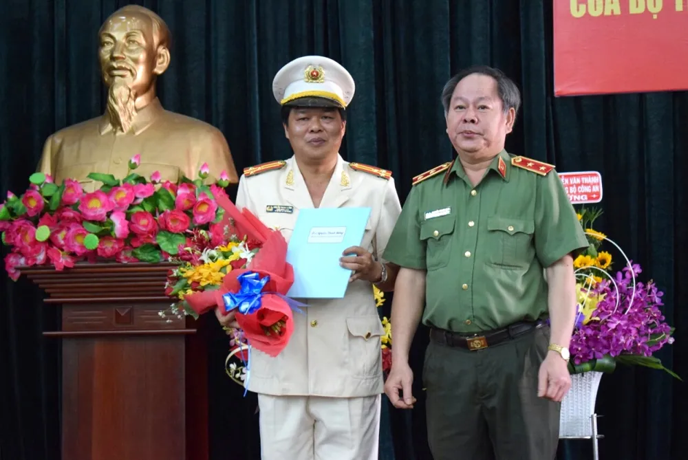 Thượng tá Nguyễn Thanh Hưởng phụ trách Cảnh sát PC&CC TPHCM ảnh 2 Thượng tá Nguyễn Thanh Hưởng phụ trách Cảnh sát PC&CC TPHCM ảnh 2