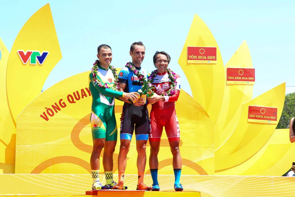 Giải xe đạp quốc tế VTV Cup 2017: Loic ra oai lấy áo vàng