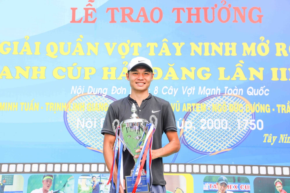Tay vợt “cá tính” Trịnh Linh Giang trở lại đội tuyển quần vợt quốc gia