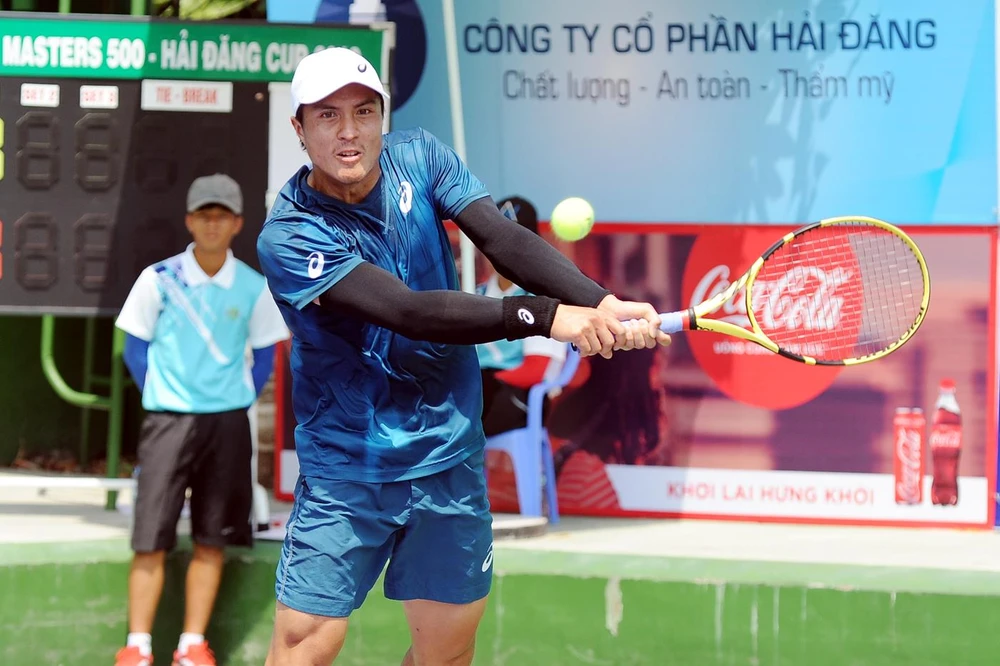 Daniel Nguyễn giành cả hai chức vô địch đơn và đôi nam. 