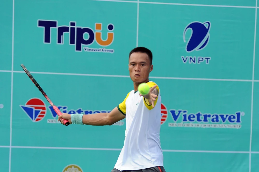 Tay vợt Phạm Minh Tuấn 