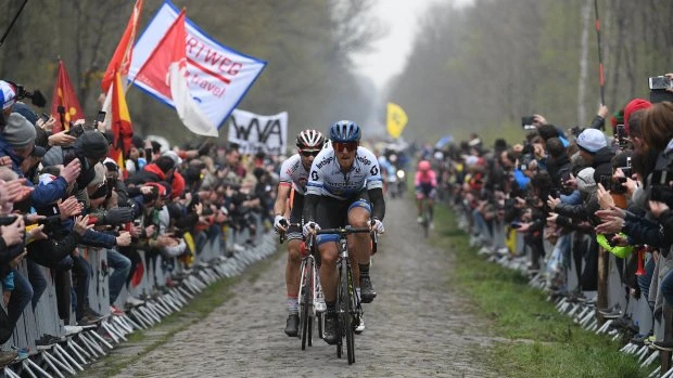 Paris-Roubaix 2021 sẽ diễn ra đầu tháng 10 