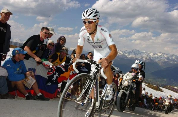 Richie Porte mặc áo trắng Giro d’Italia 2010