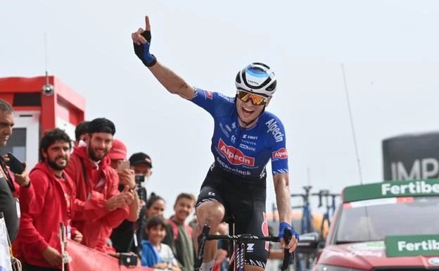 Jay Vine có hai chiến thắng tại Vuelta a Espana 2022