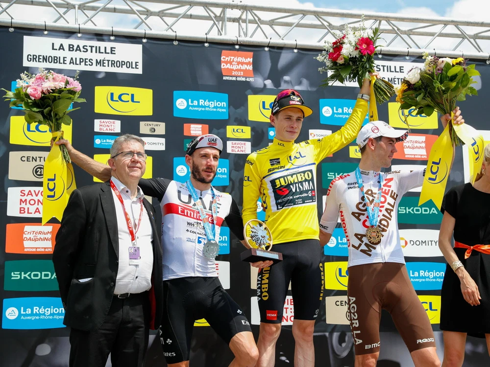 Jonas Vingegaard đăng quang Critérium du Dauphiné 