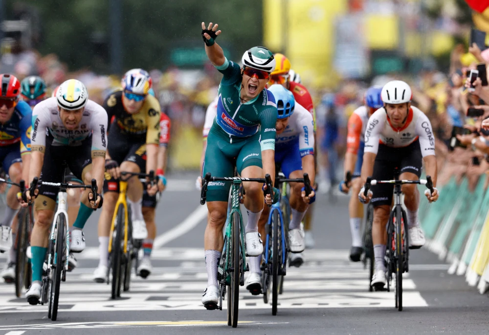 Jasper Philipsen lần thứ 4 thắng chặng ở Tour de France 2023