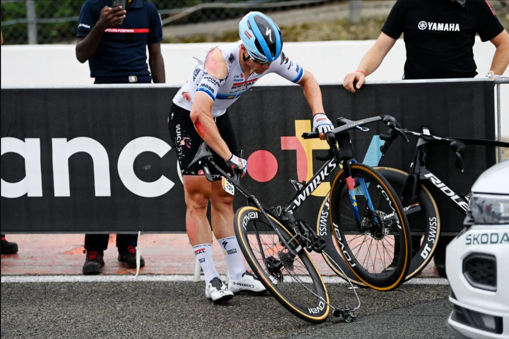 Fabio Jakobsen gặp nạn ở Tour de France 2023
