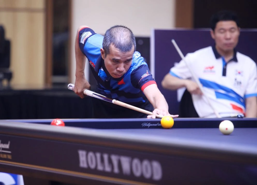 Trần Quyết Chiến giúp đội Việt Nam có trận hoà ngày ra quân giải Billiards đồng đội thế giới 2024- Ảnh 1.
