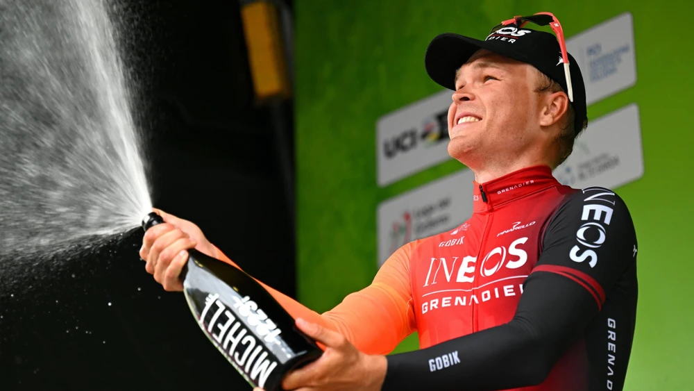 Tobias Foss thắng chặng đầu tiên Tour of the Alps 2024