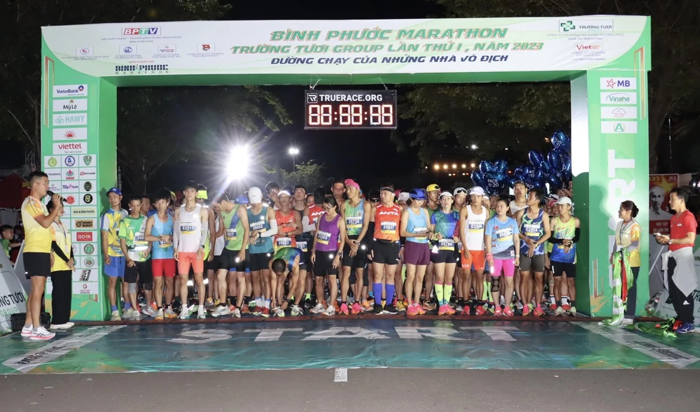 Giải Bình Phước năm thứ 1 đã thu hút nhiều người đam mê chạy bộ tham gia