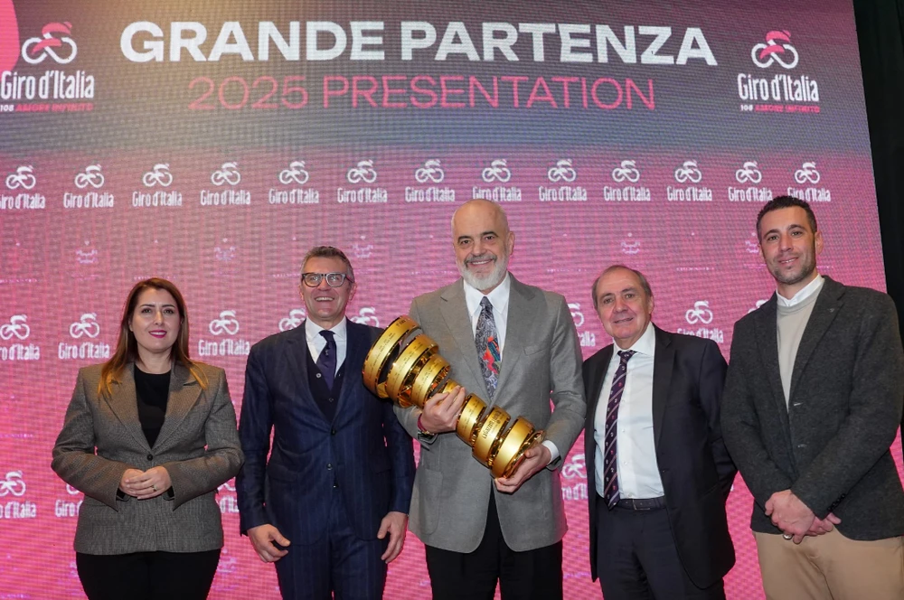 Buổi giới thiệu chính thức xác nhận Giro d’Italia 2025 khởi tranh tại Albania