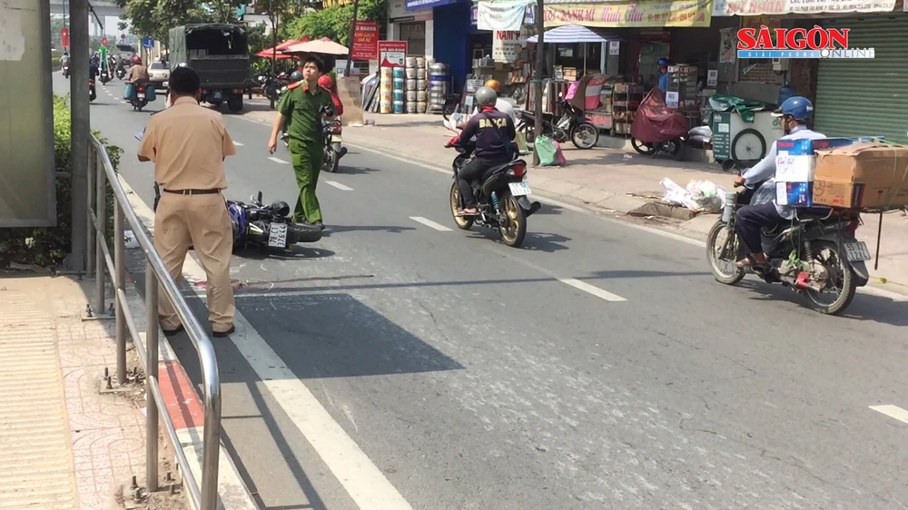 Tông vào người đi bộ, nam thanh niên nguy kịch