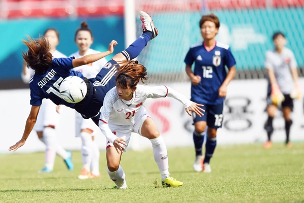 Đội nữ Việt Nam không thể gây bất ngờ trước Nhật Bản. Ảnh: Đoàn Nhật