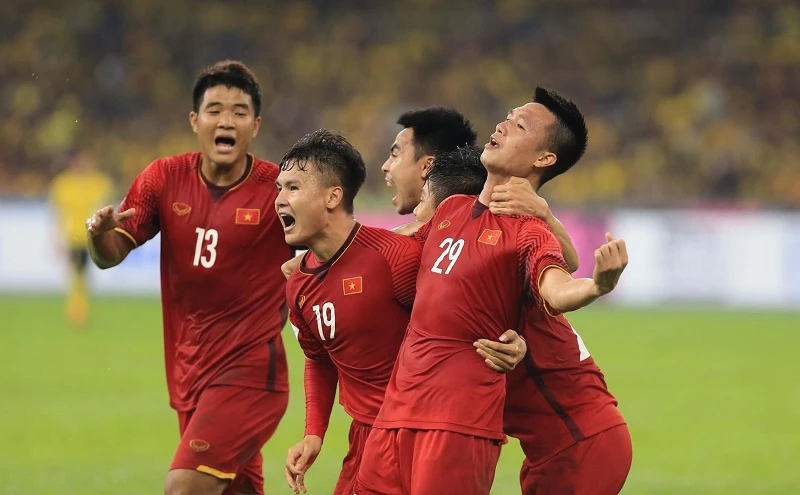 Bóng đá Việt Nam thăng hoa trong năm 2018 bằng đội hình trẻ trung và đầy nhiệt huyết